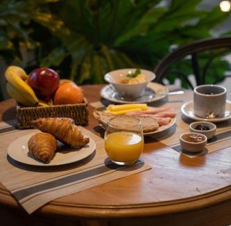 Tandil Bed & Breakfast | LA NATURE Hostería boutique B&B