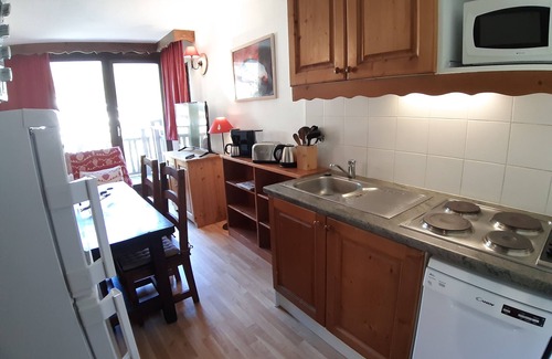 Villarodin-Bourget Apartment | La Norma Balcons Vanoise 2* 38m2 apartment 300m from slopes and lifts.