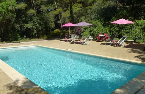 Mazan House | LA NOUVELLE PEYRIERE - stone villa w pool - wooded property - private terrace