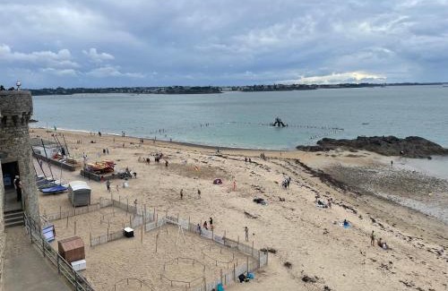 Intra Muros Apartment | La p'tite barque des remparts Mer