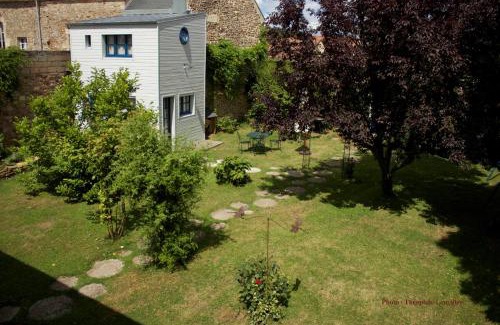 Feuguerolles-Bully House | la p'tite maison