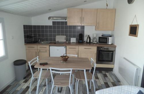 Champagne-les-Marais Apartment | La passerose