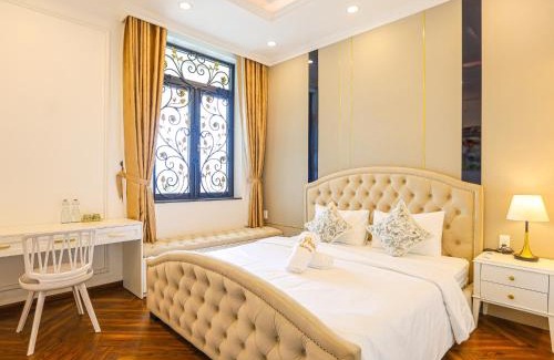 Hue House | La Peace Home