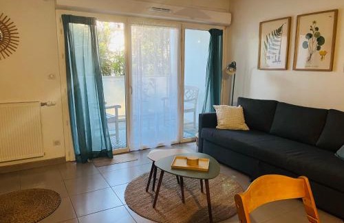 Pessac Apartment | La Pessacaise conviviale Nice friendly apartment with Terrace Pessac Bordeaux