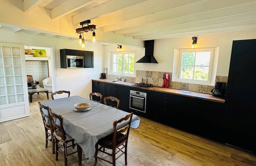 Le Crotoy House | LA PETITE CABANE - WIFI - QUIET - BIKE PATH IN FRONT OF THE HOUSE