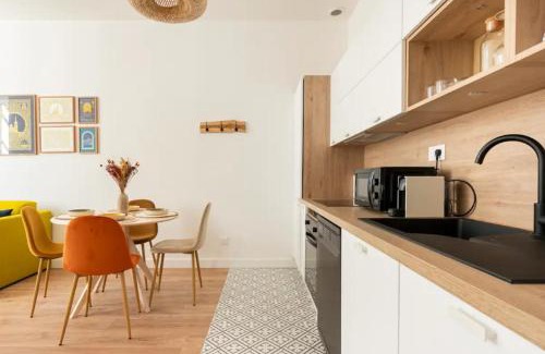 Prefecture Apartment | {La petite Casà de Cézar} * Centre ville Marseille * Clim