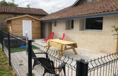 Pouillon Bed & Breakfast | La petite ferme de Pouillon - Parc animalier - aire de loisirs