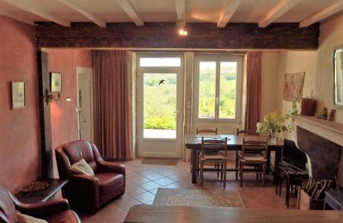 Sainte-Colombe-en-Auxois House | La Petite Colombe