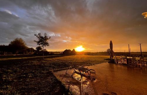 Fresnes Bed & Breakfast | La Petite Gendronnière