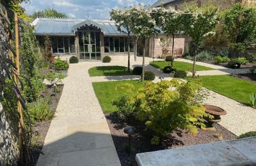 Honfleur Bed & Breakfast | La Petite Lucie