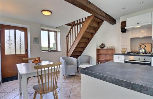 Tremblay House | La petite maison bleue