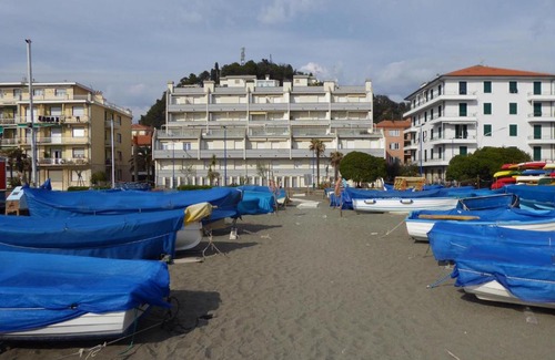 Riva Trigoso Apartment | La Petite Maison by Holiday World