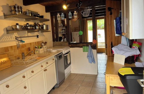 Saint-Estephe Cottage | La Petite Maison, charming 3 bedroom Gite in Saint-Estephe, 24360, Dordogne,