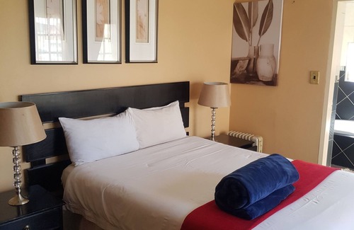 Ermelo House | La Picasso Guesthouse