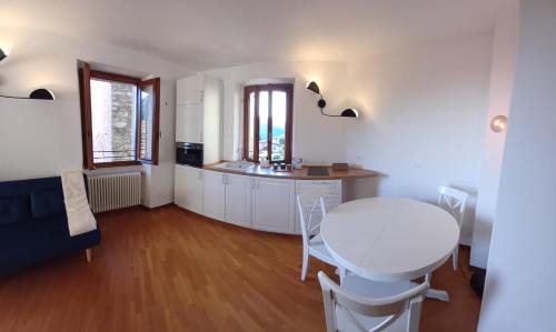 Palanzo Apartment | La Piccola Via Delle Rose