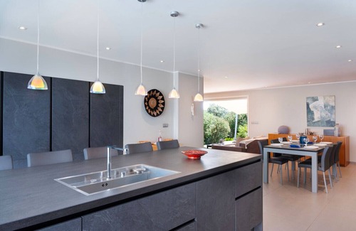Pinarellu Villa | La Pinède by Pinarello Villa Services