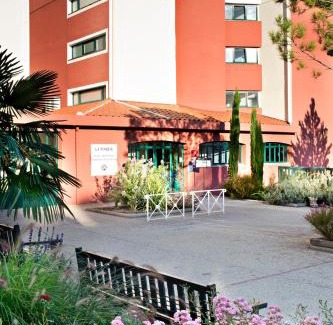 Amelie-les-Bains-Palalda Hotel | La Pinède