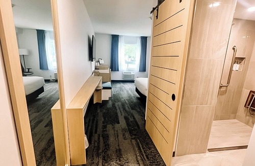 Rainy River District Hotel | La Place Rendez-Vous