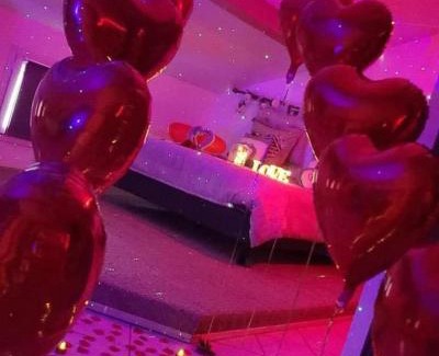 Saint-Genest-Lerpt House | La pomme d’amour