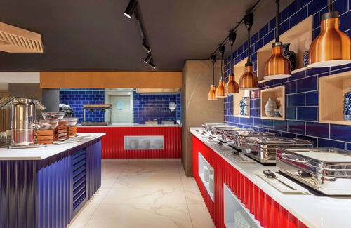 Abu Dhabi City Center Hotel | La Quinta by Wyndham Abu Dhabi Al Wahda