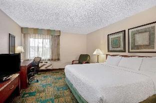 Clive Hotel | La Quinta by Wyndham Des Moines West Clive
