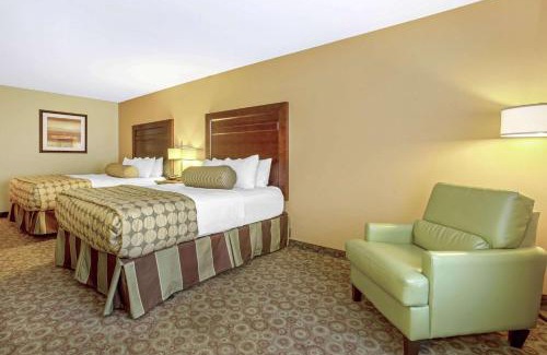 Dickinson Hotel | La Quinta by Wyndham Dickinson
