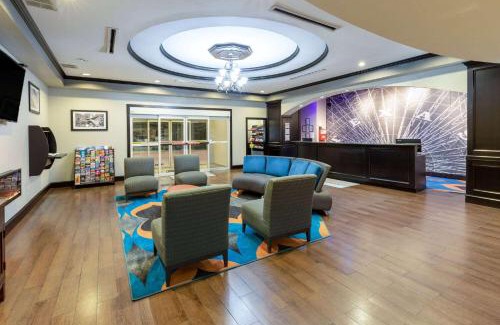 Fort Worth Hotel | La Quinta by Wyndham Fort Worth - Lake Worth