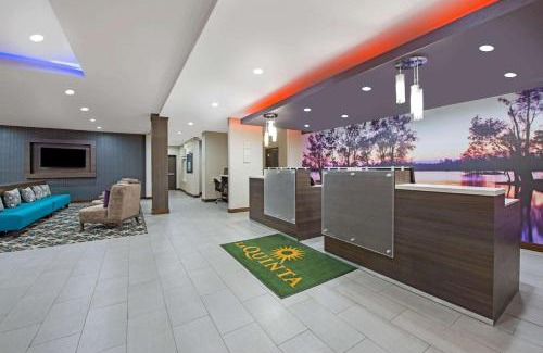 Westlake Hotel | La Quinta by Wyndham Lake Charles - Westlake