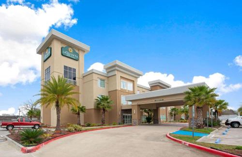 Westlake Hotel | La Quinta by Wyndham Lake Charles - Westlake