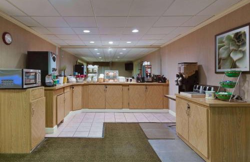 Lakeland Hotel | La Quinta by Wyndham Lakeland East
