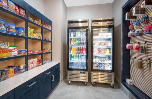 Manassas Hotel | La Quinta Inn & Suites by Wyndham Manassas, VA- Dulles Airport