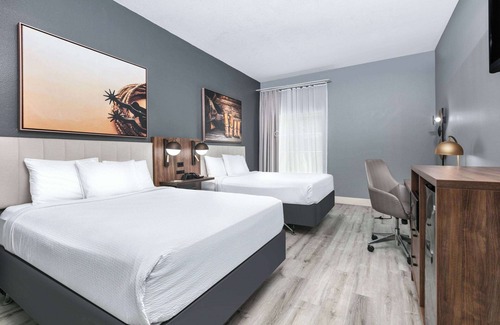 Decatur Hotel | La Quinta Inn & Suites by Wyndham Decatur