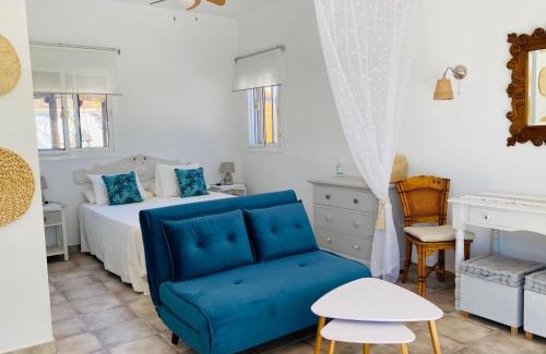 Vinuela House | La Rústica en Viñuela, piscina privada