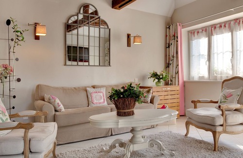 Marcey-les-Greves Hotel | La Ramade