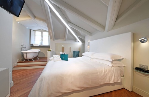 Monforte d'Alba Hotel | La Ribezza Boutique Hotel