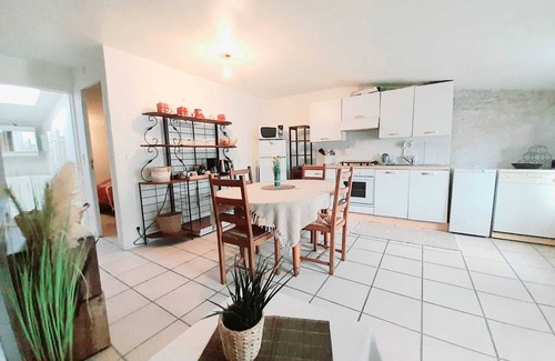 Salles sur Mer Apartment | 🌴 LA ROCHELLE/CHATELAILLON-PLAGE 🌴 Atypique T2 de 37m² 🗝 Shared garden 🏡