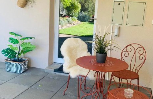 Arzier House | La Romély