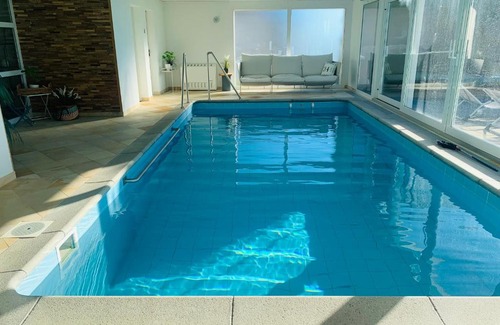 Arzier House | La Romély