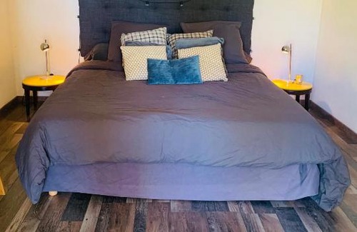 Arzier House | La Romély