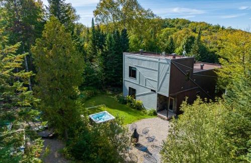 Val David Ski Chalet | La Romane Stylish Forest Chalet W Spa