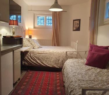 Saint-Fargeau Bed & Breakfast | La Romantique