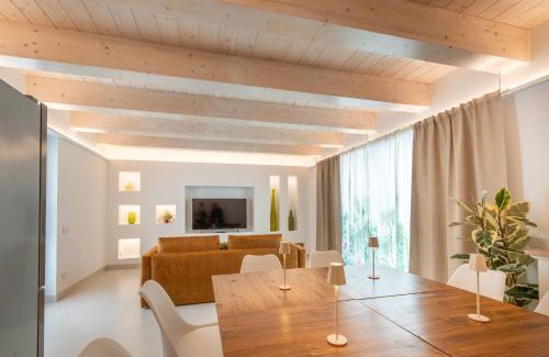 Carassai Villa | La Rosa & La Viola