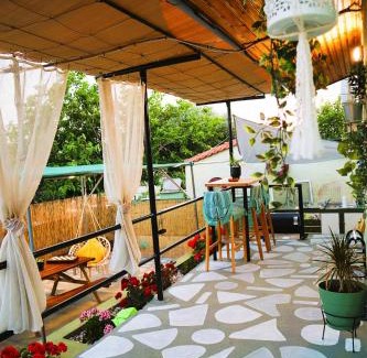 Astris House | La Rosalie