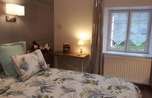 Saint-Pierre-d'Artheglise House | La Rose des Vents Côte des Isles