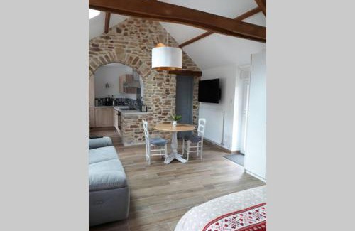 Saint-Pierre-d'Artheglise House | La Rose des Vents Côte des Isles