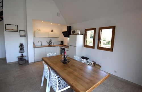 Domme House | La Saint Amour - spacious, modern villa, with private heated pool and air con