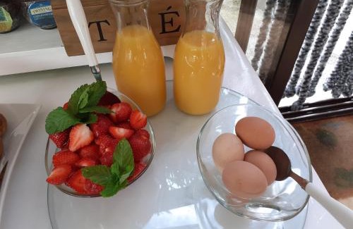 Buisson Bed & Breakfast | La Sapiniére -chambres climatisées