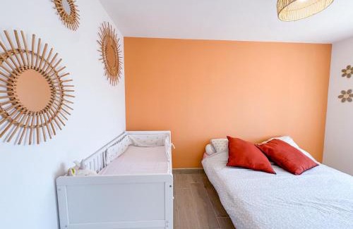 Saint-Esteve Villa | La Sardane de Rose et Victoire