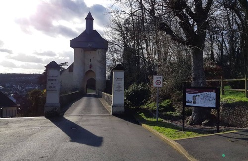 Chateau-Renault Apartment | La Sardinière - Proche Lieux Historiques