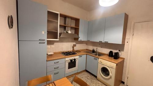 La Spezia Apartment | La Spezia stazione centrale - via dei colli